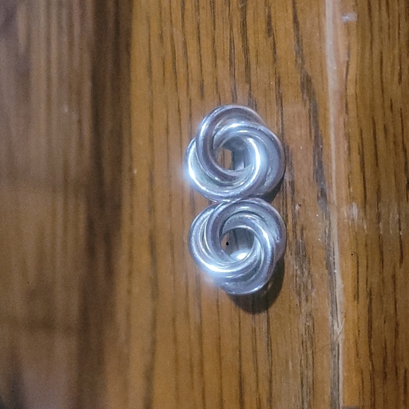 Vintage TRIFARI clip-on earrings 70s